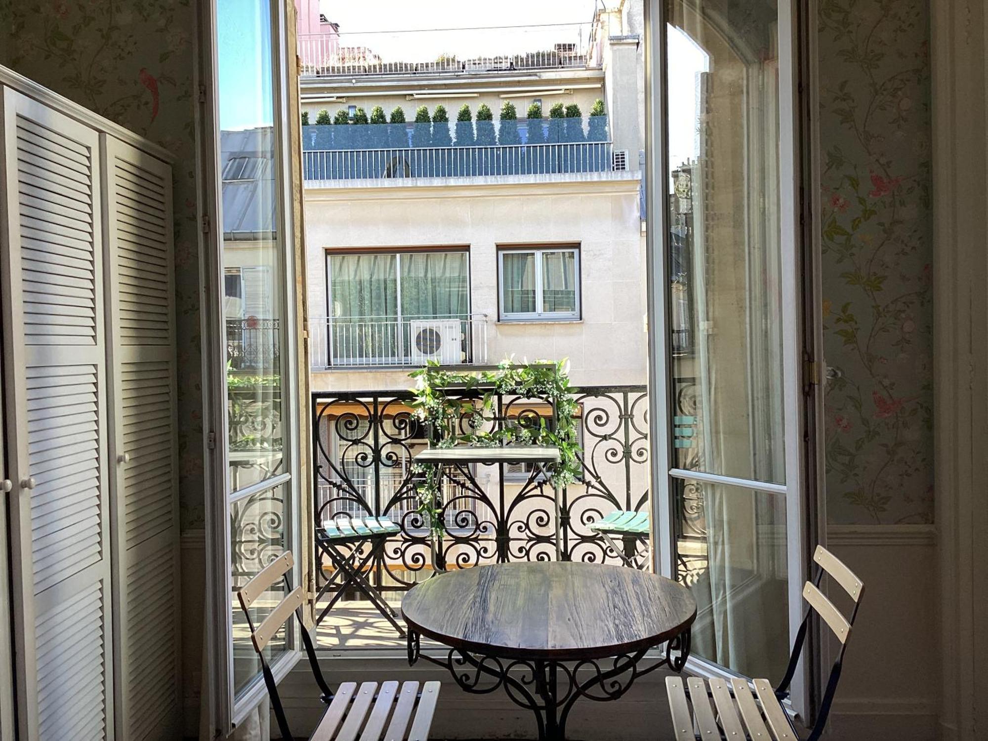 Bed And Breakfast Paris Quartier Champs-Elysees 외부 사진